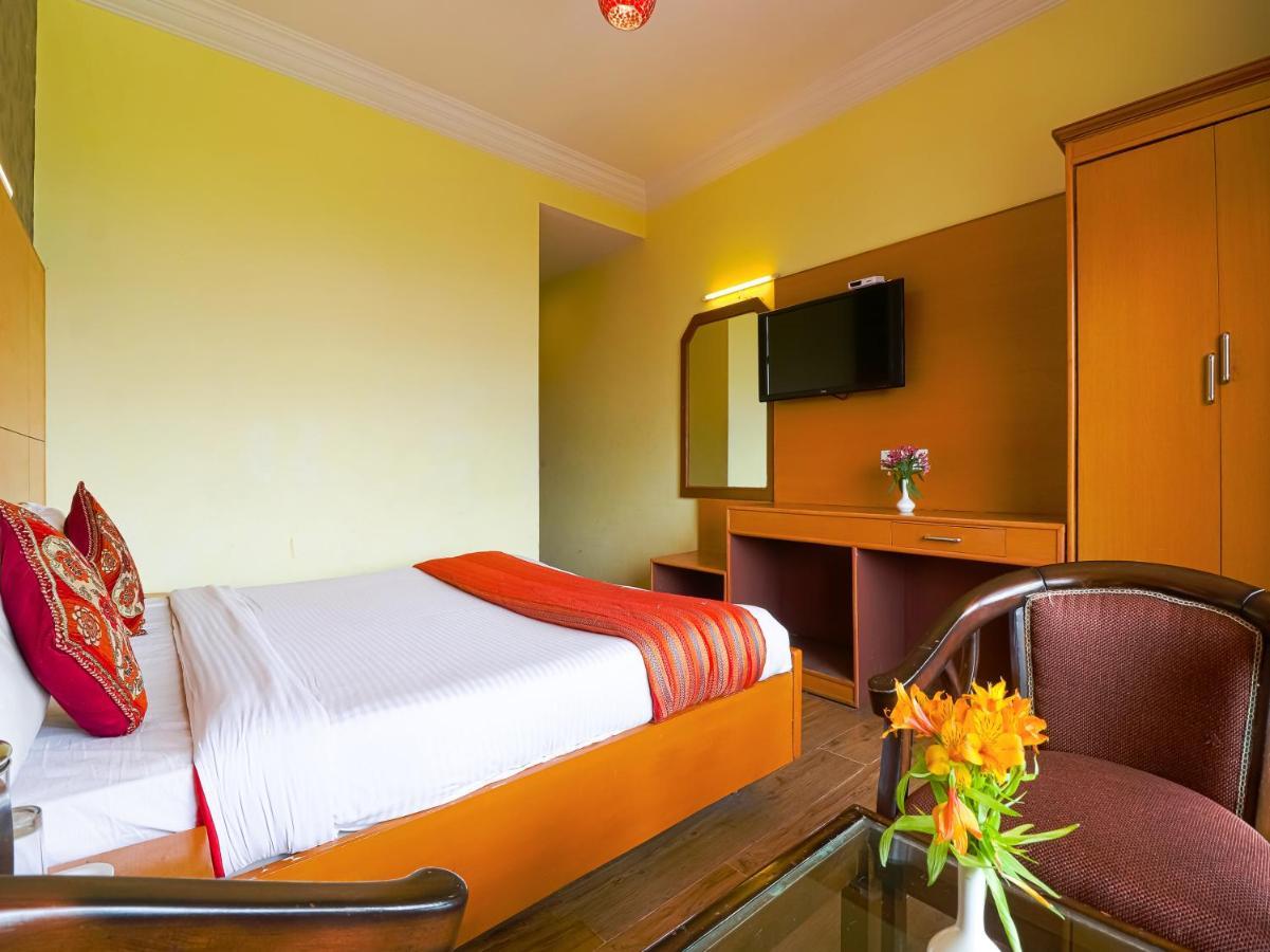 The Byke Sunshine Grand Hotel Ooty Kültér fotó