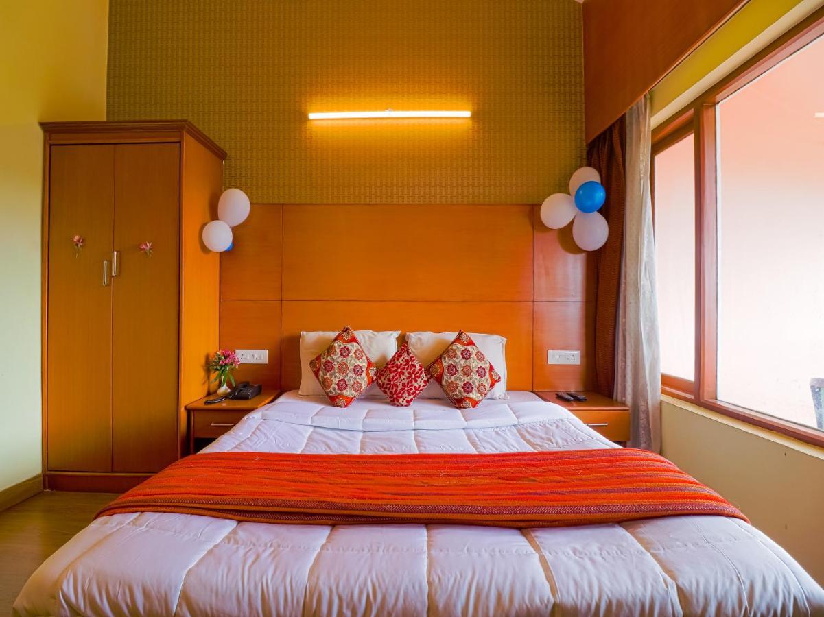 The Byke Sunshine Grand Hotel Ooty Kültér fotó