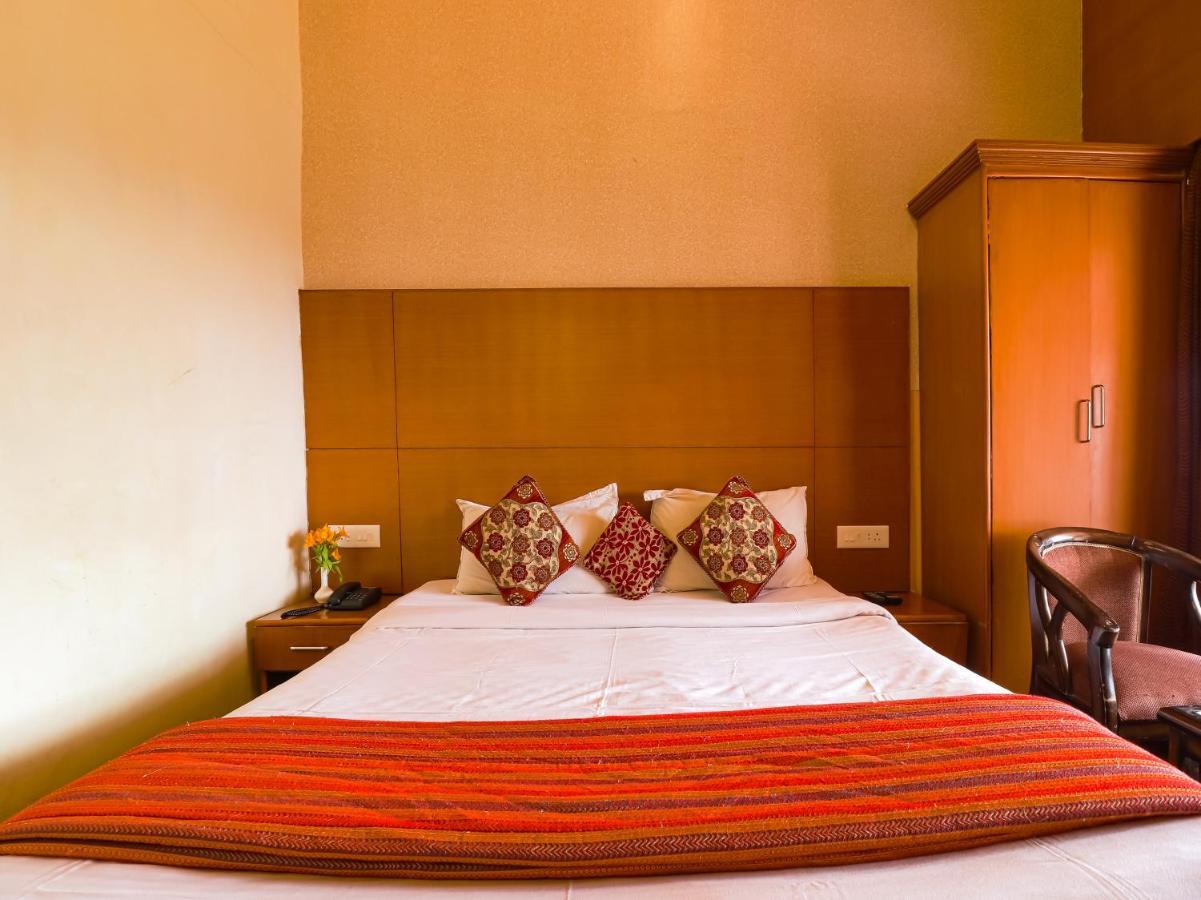 The Byke Sunshine Grand Hotel Ooty Kültér fotó